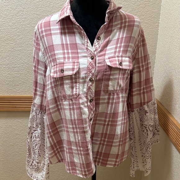 Shyanne Tops - Shyanne Pink and White Plaid Shirt with flared hems size L